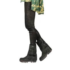 Short Boot Grattato Black