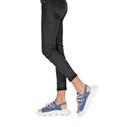 Sporty Sandal Suede
