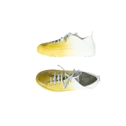 Sprayed Sneaker
